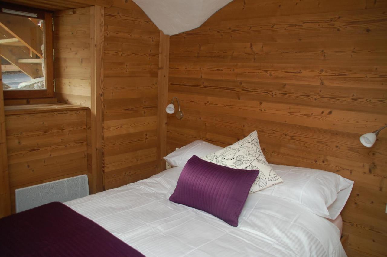 Two Bedroom Apartment La Voute, Chandon Near Meribel - Sleeps 4 Adults Or 2 Adults And 3 Children Les Allues Kültér fotó