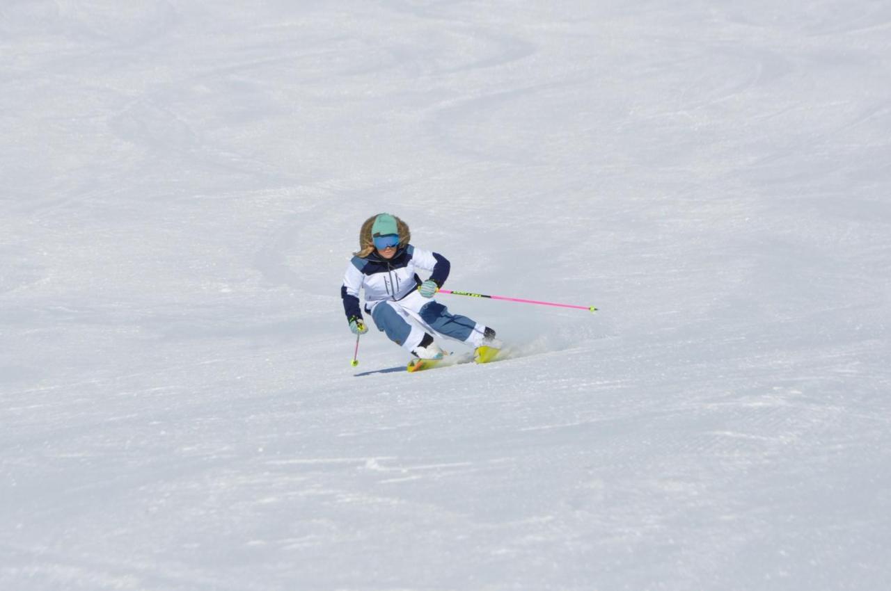 Two Bedroom Apartment La Voute, Chandon Near Meribel - Sleeps 4 Adults Or 2 Adults And 3 Children Les Allues Kültér fotó